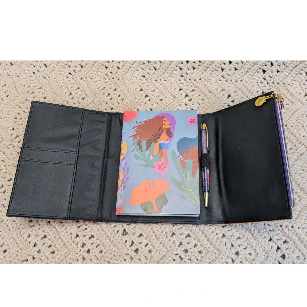 Disney The Little Mermaid Ariel Trifold Journal Cover with Notebook and Pen Set